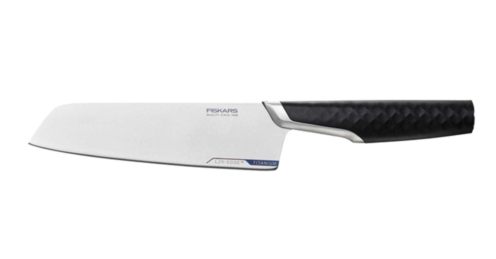 Fiskars Titánium Santoku kés FISKARS kertigepkereskedes.hu webáruház